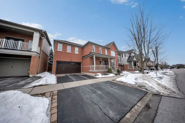 25 Seward CRES, Ajax, ON L1Z 2C3