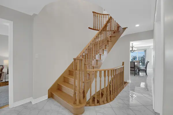 8932 Martin Grove RD, Vaughan, ON L4H 1C3