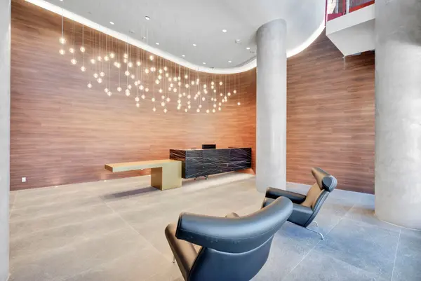 39 Mary ST #Unit #1302, Barrie, ON L4N 1S9