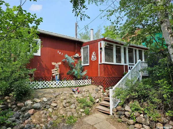 742 Lakeside AVENUE, White Bear Ir 70, SK S0C 0R0