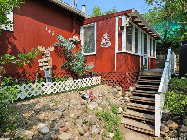 742 Lakeside AVENUE, White Bear Ir 70, SK S0C 0R0
