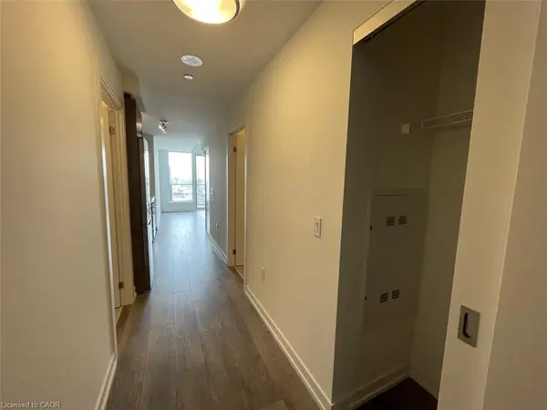 15 Wellington ST #1805, Kitchener, ON N2G 0E4