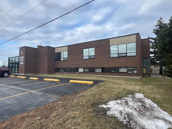 307-307A Bridge ST W, Greater Napanee, ON K7R 3L1