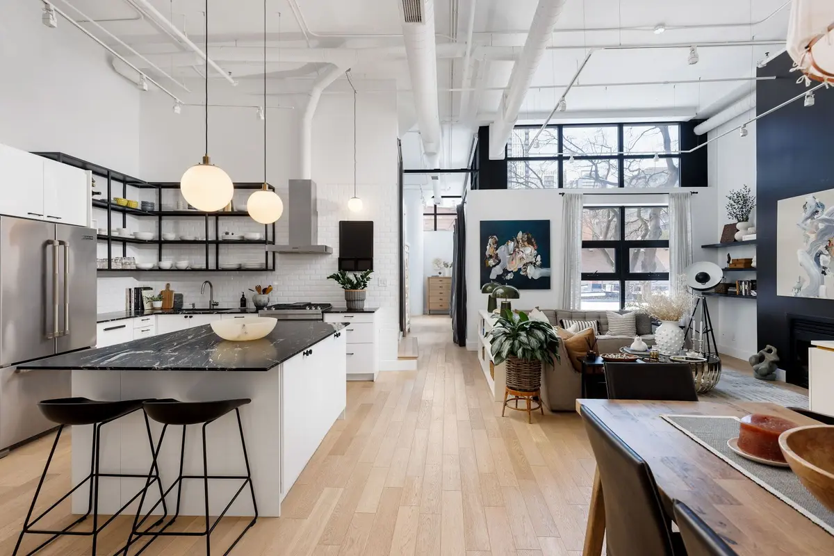 90 Sumach ST #313, Toronto C08, ON M5A 4R4