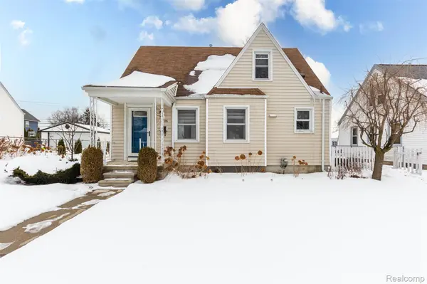 2706 Cumberland RD, Berkley, MI 48072