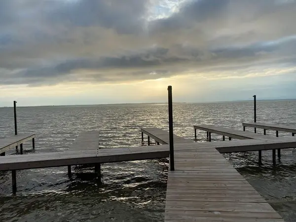 9285 W Shoreline Drive, Kemp, TX 75143