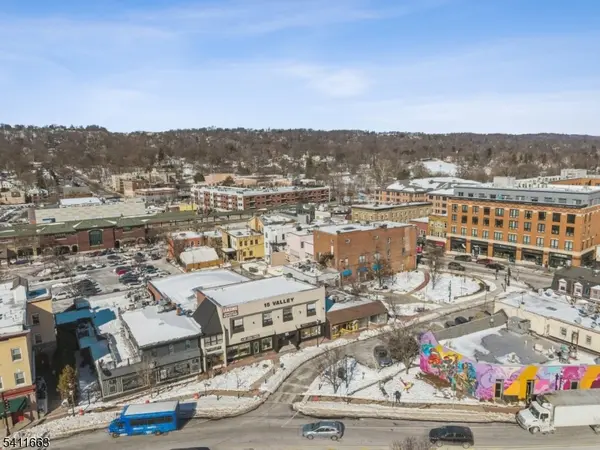 15 Valley St, South Orange Village Twp., NJ 07079