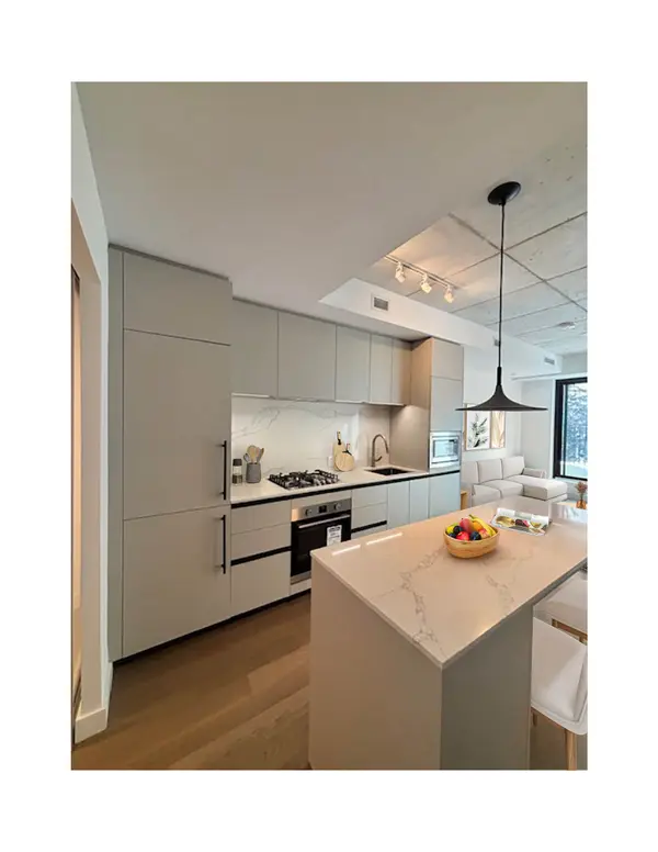 1720 Bayview AVE #513, Toronto C10, ON M4G 3C4