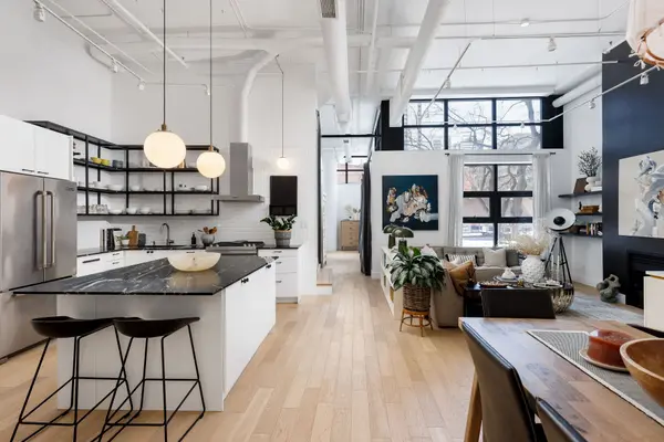 90 Sumach ST #313, Toronto C08, ON M5A 4R4