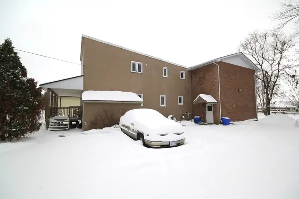 12 SHAW ST, Springwater, ON L0L 1P0