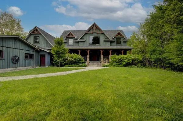 8429 Poplar Side Road, Clearview, ON L9Y 3Y9