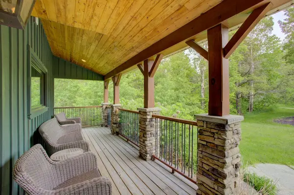 8429 Poplar Side Road, Clearview, ON L9Y 3Y9