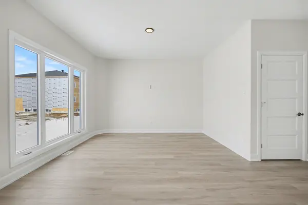 967 Chablis CRES, Russell, ON K0A 1W0