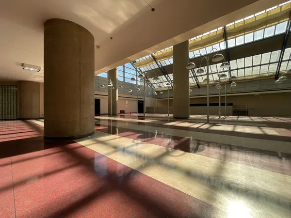 100 Dundas ST #C01 - Concourse Level, London East, ON N6A 5B6