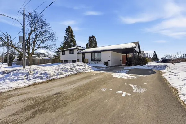 67 Leland DR, Belleville, ON K8P 1G4