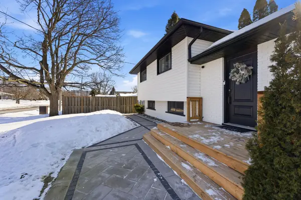 67 Leland DR, Belleville, ON K8P 1G4