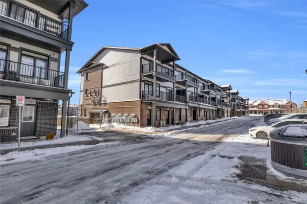 46 Oat LN, Kitchener, ON N2R 0T1