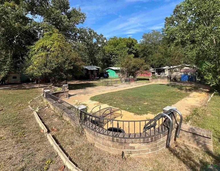 8880 FM 729, Avinger, TX 75630