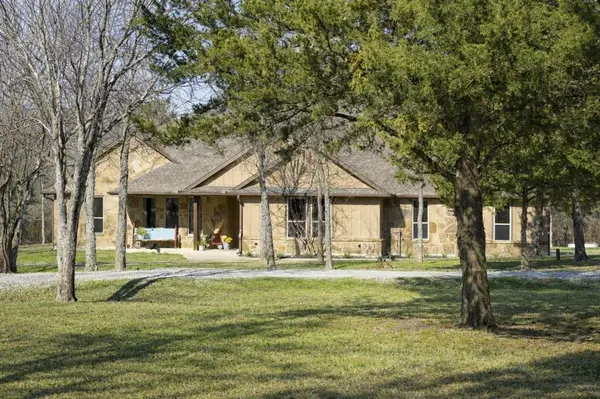 1011 Red Road, Howe, TX 75459