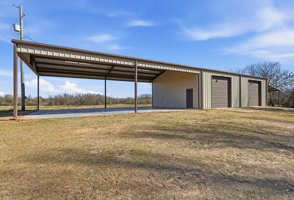 810 W Pine Street, Winnsboro, TX 75494