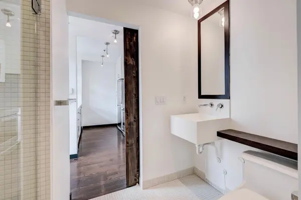 915 King ST W #Ph505, Toronto C01, ON M6K 3M2