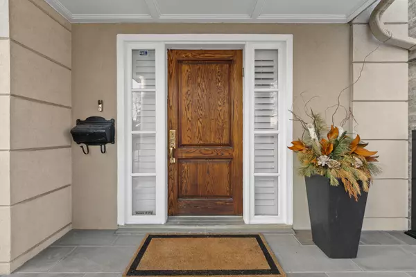 Toronto C04, ON M5M 2W7,68 Carmichael AVE