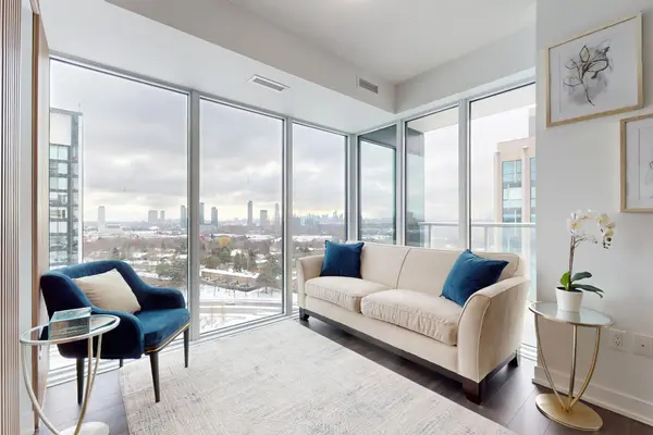 50 O'neill RD #1211, Toronto C13, ON M1T 0B6