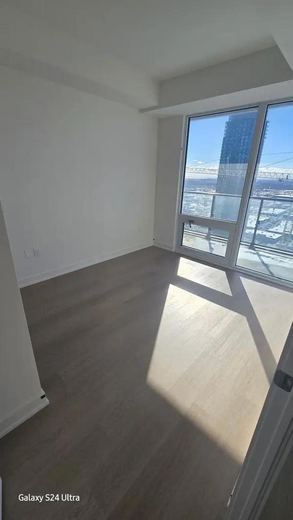 448 burnhamthorpe road w RD #3112, Mississauga, ON L5B 0K7