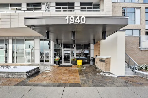 1940 Ironstone DR #1006, Burlington, ON L7L 0E4