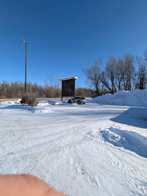 4110 Albion RD, Blossom Park - Airport And Area, ON K1T 3W1