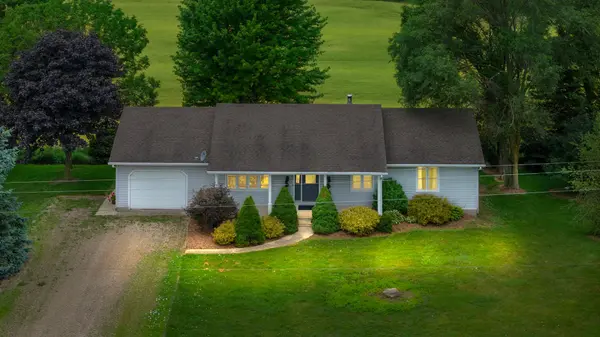 9462 Ayton RD, Minto, ON N0G 1Z0