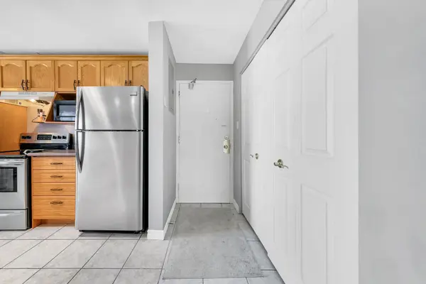 616 Grey ST #6, Brantford, ON N3S 4Y1