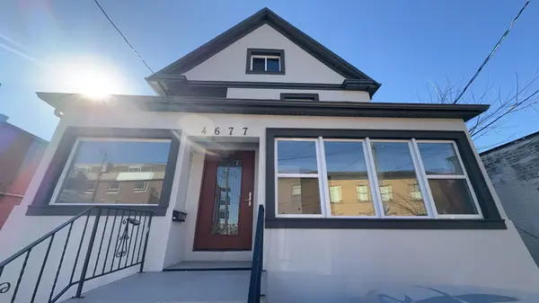 4677 Crysler AVE, Niagara Falls, ON L2E 3V7