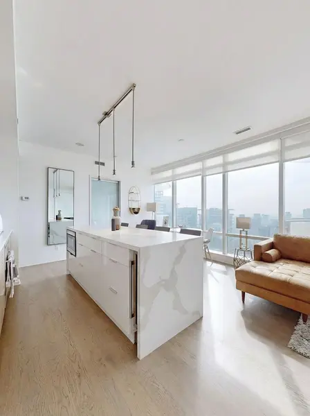 1 Bloor ST E #4406, Toronto C08, ON M4W 0A8