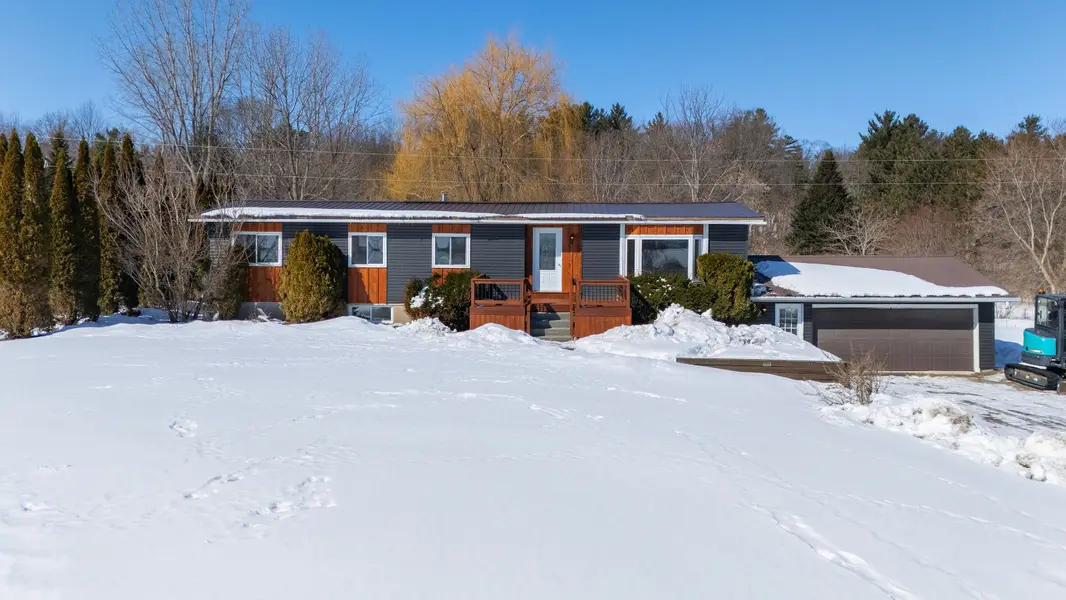 1162 Thousand Islands Pkwy, Front Of Yonge, ON K0E 1R0