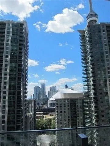 14 York ST #1407, Toronto C01, ON M5J 0B1