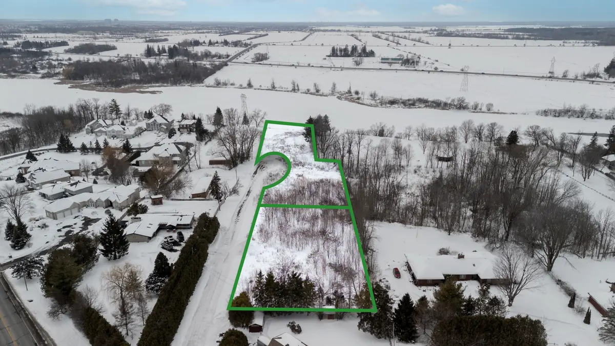 348 River RD, Blossom Park - Airport And Area, ON K1V 1R8