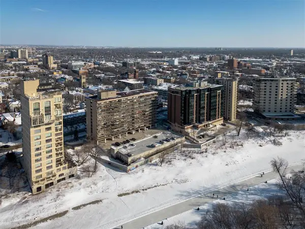 99 Wellington CRES, Winnipeg, MB R3M 0A2