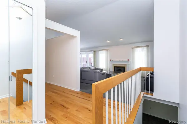 37019 Driftwood #5, Farmington Hills, MI 48331