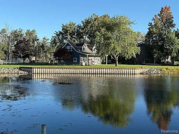 3219 Midway DR, Onekama Township, MI 49675