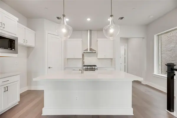 945 Heights Way, Plano, TX 75075