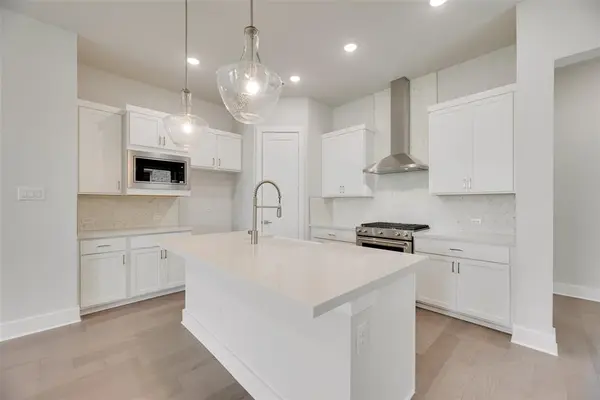 945 Heights Way, Plano, TX 75075