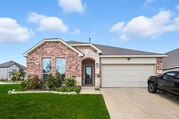 3116 Paruament Drive,  Denton,  TX 76207