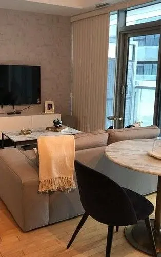 14 York ST #1407, Toronto C01, ON M5J 0B1