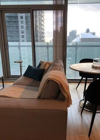 14 York ST #1407, Toronto C01, ON M5J 0B1