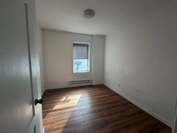 310 Brunswick AVE #5, Toronto C02, ON M5R 2Y9