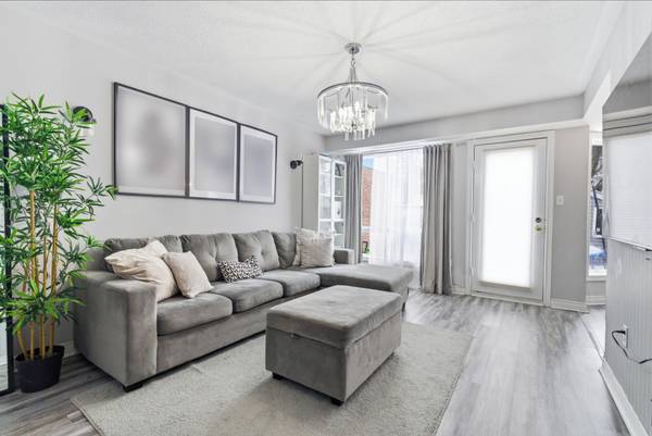 119 Brownstone CRES, Clarington, ON L1E 2Y3