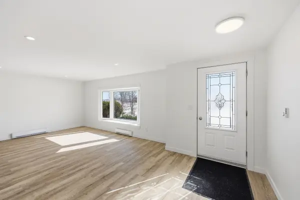 1162 Thousand Islands Pkwy, Front Of Yonge, ON K0E 1R0