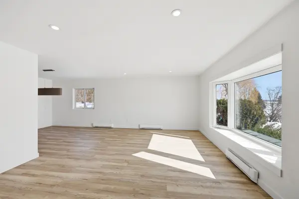 1162 Thousand Islands Pkwy, Front Of Yonge, ON K0E 1R0