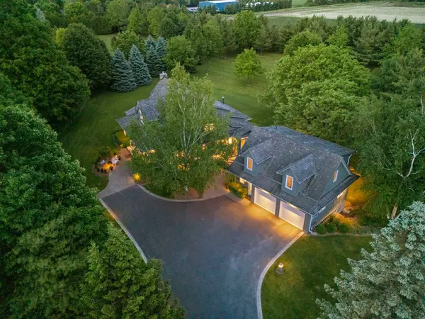 402 Progreston RD, Hamilton, ON L0R 1H1